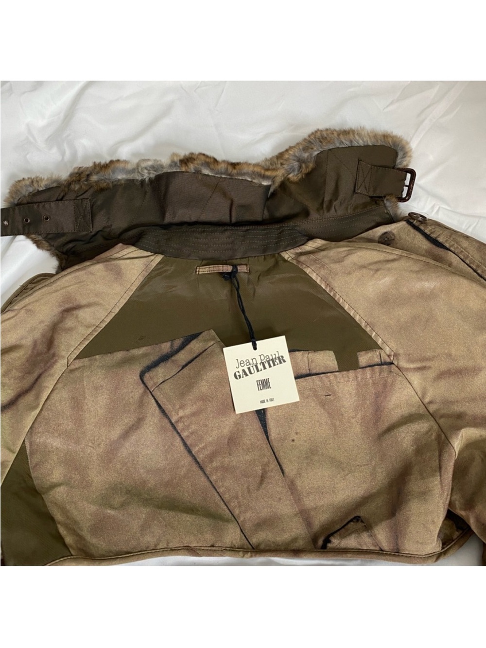 PRICE IS FIRM-This is the jacket Beyoncé wore  Destiny’s child’s SOLDIER video - Picture 8 of 10